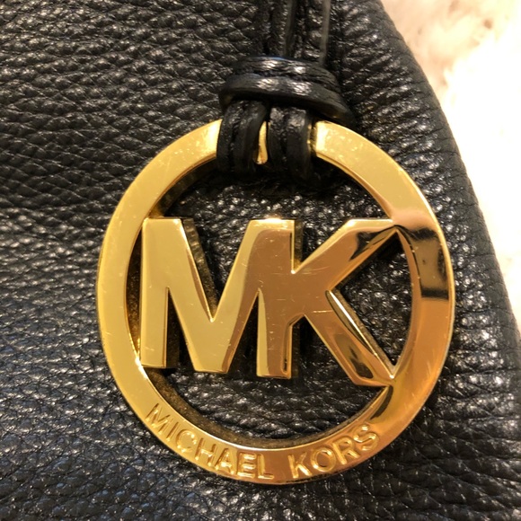 HUGE CLEARANCE ITEM - NO OFFERS Michael Kors Leather Bag - Picture 3 of 7